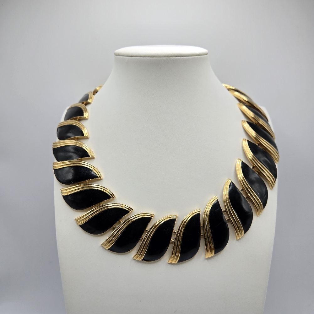 Butler Choker Collar Necklace Chunky 80s Goldtone Black Enamel Vintage Mogul Vtg - Picture 1 of 7
